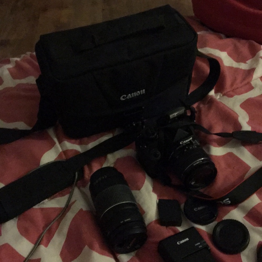 Canon camera - Picture 4 of 5